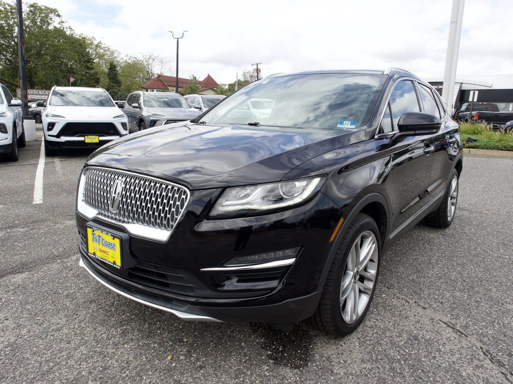 Used 2019 Lincoln MKC Reserve w/ MKC Climate Package AWD/4WD image 1