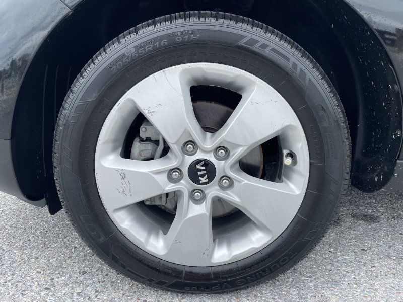 Used 2018 Kia Soul FWD image 19