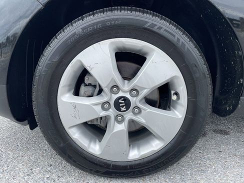 Used 2018 Kia Soul FWD image 19