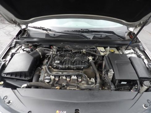Used 2017 Chevrolet Impala LT FWD image 27