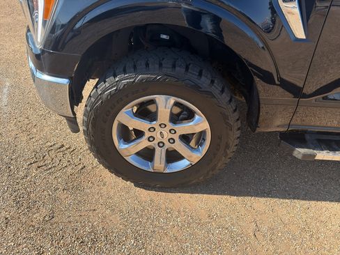 Used 2022 Ford F150 Lariat image 14