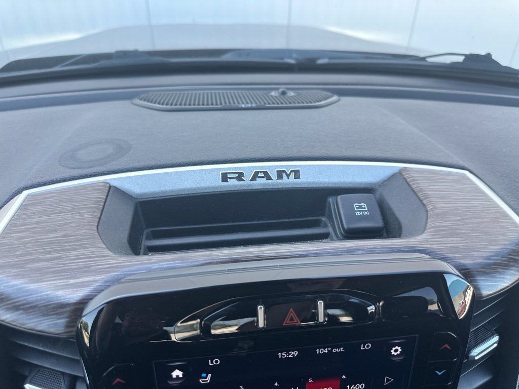 Used 2020 RAM 1500 Laramie AWD/4WD image 44