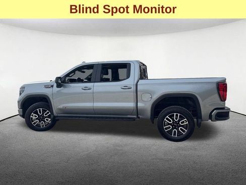 Used 2025 GMC Sierra 1500 AT4 w/ Technology Package AWD/4WD image 8