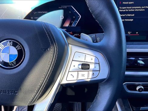 Used 2023 BMW X7 xDrive40i w/ Premium Package image 11