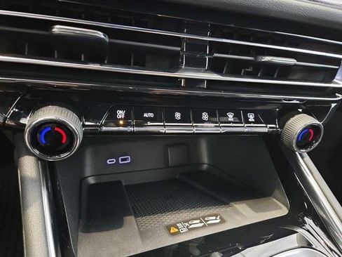 New 2026 Chevrolet Traverse Z71 w/ Driver Confidence Package image 24