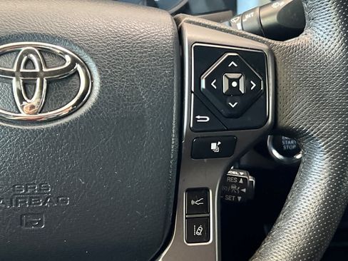 Used 2020 Toyota Tacoma TRD Off-Road w/ Technology Package RWD image 25
