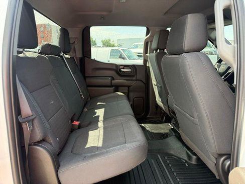 Used 2021 Chevrolet Silverado 1500 LT w/ Fleet Comfort Package AWD/4WD image 4