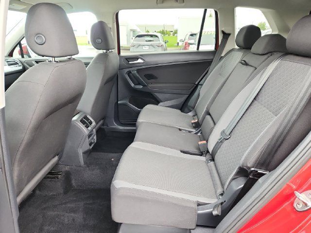 Used 2019 Volkswagen Tiguan S w/ Driver Assistance Package AWD/4WD image 25