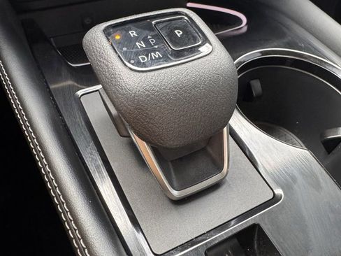 Used 2025 Nissan Rogue Platinum w/ Platinum Premium Package image 25