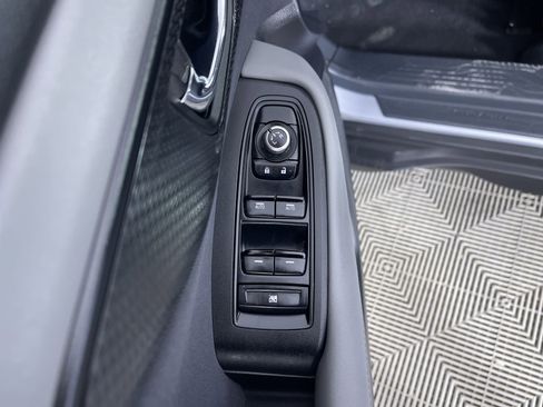 Used 2024 Subaru Outback Premium AWD/4WD image 13
