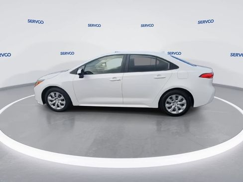 Used 2023 Toyota Corolla LE image 5