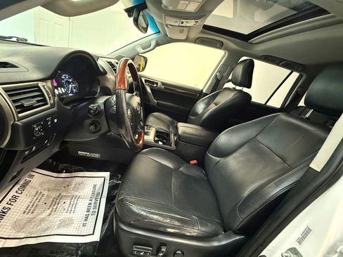 Used 2015 Lexus GX 460 Luxury AWD/4WD image 16