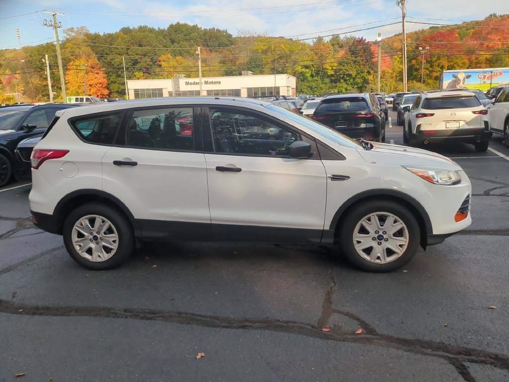 Used 2014 Ford Escape S FWD image 2