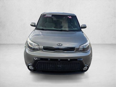 Used 2016 Kia Soul + FWD image 2