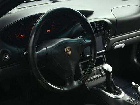 Used 2005 Porsche 911 Turbo AWD/4WD image 38