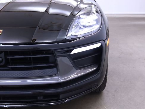 New 2025 Porsche Macan Turbo image 12