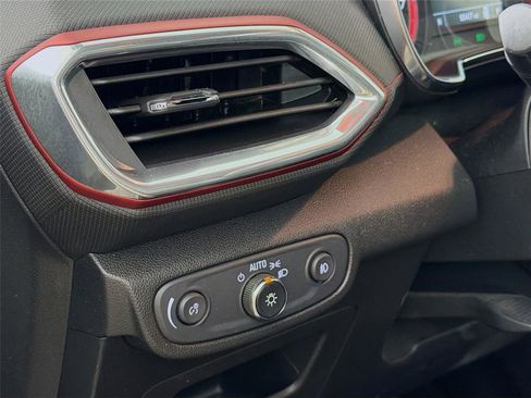 Used 2023 Chevrolet TrailBlazer RS image 10