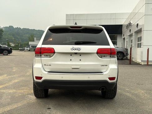 Used 2017 Jeep Grand Cherokee Limited AWD/4WD image 7