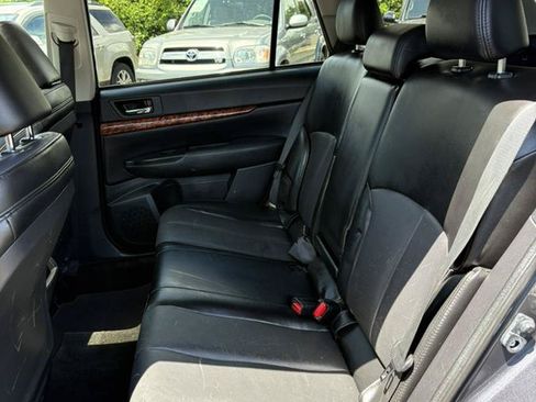 Used 2012 Subaru Outback 3.6R Limited AWD/4WD image 8