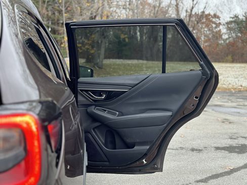 Used 2020 Subaru Outback Limited image 34