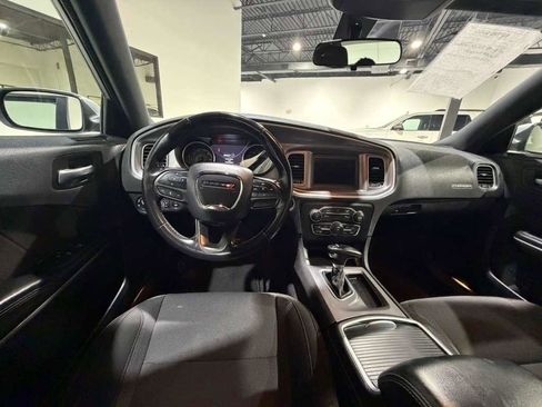 Used 2022 Dodge Charger SXT image 13