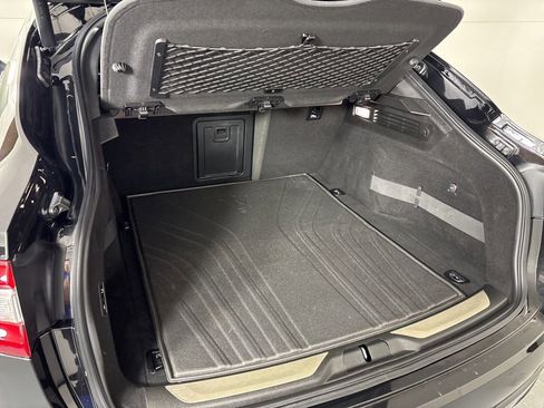 Used 2017 Maserati Levante w/ Luxury Package image 40