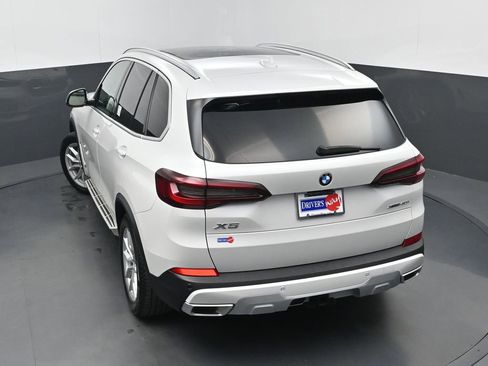Used 2023 BMW X5 xDrive40i w/ Premium Package AWD/4WD image 37