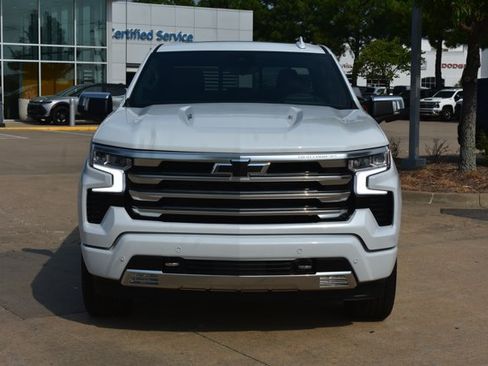 New 2026 Chevrolet Silverado 1500 High Country w/ High Country Premium Package AWD/4WD image 2