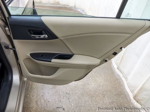 Used 2017 Honda Accord EX-L image 23