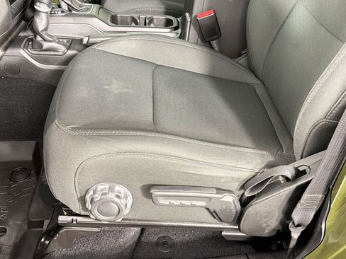 Used 2022 Jeep Wrangler Unlimited Willys image 13