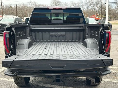 New 2026 GMC Sierra 2500 AT4 w/ AT4 Premium Plus Package image 6