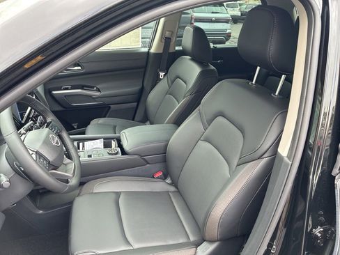New 2026 Nissan Pathfinder SL w/ SL Premium Package AWD/4WD image 21