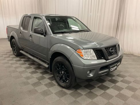 Used 2020 Nissan Frontier SV w/ Midnight Edition Floor Mats image 16
