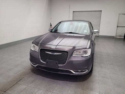 Used 2019 Chrysler 300 Limited RWD image 15