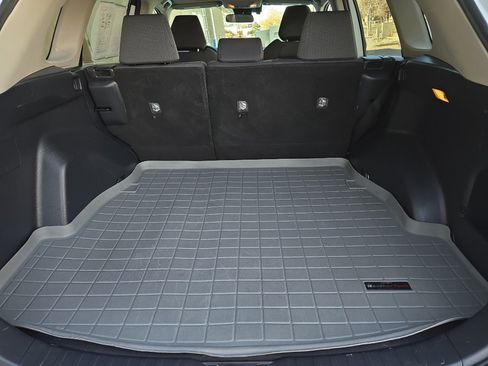 Used 2020 Toyota RAV4 XLE image 12