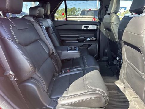 Used 2023 Ford Explorer ST w/ Equipment Group 401A image 8