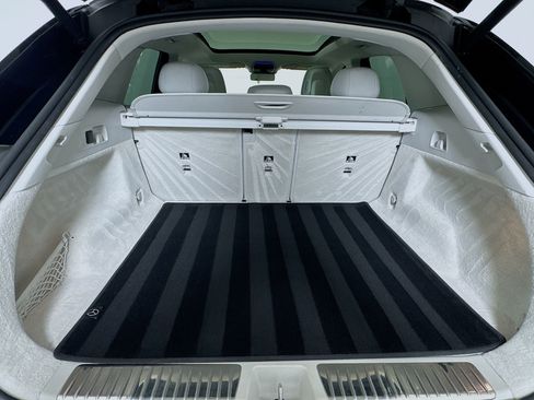 Used 2023 Mercedes-Benz EQE 350+ SUV image 29