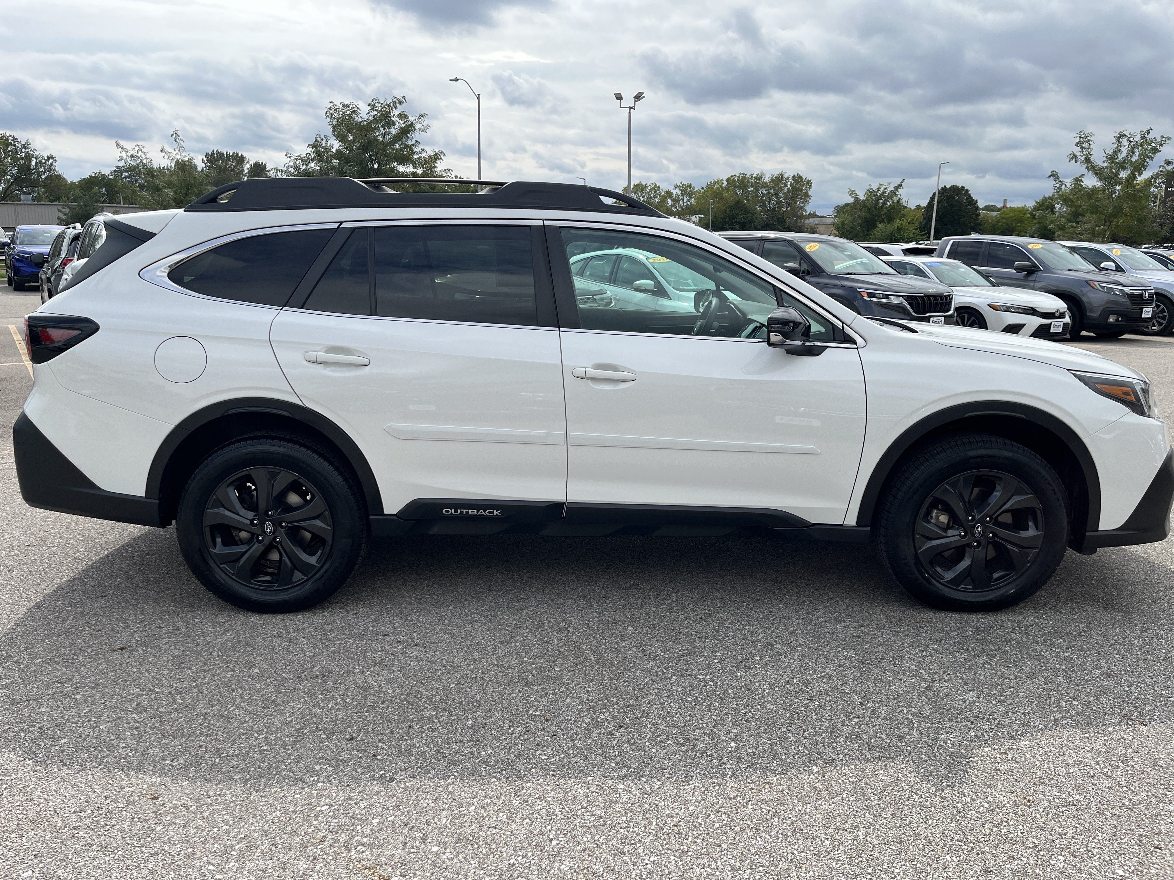 Used 2022 Subaru Outback Onyx Edition XT AWD/4WD image 4