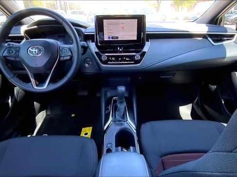 Used 2025 Toyota Corolla SE FWD image 15