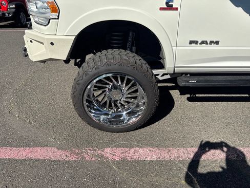 Used 2020 RAM 3500 Laramie AWD/4WD image 5