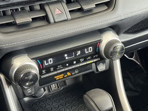 Certified 2022 Toyota RAV4 XLE w/ Convenience Package FWD image 19