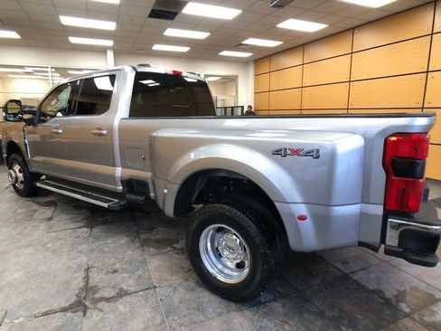 Certified 2023 Ford F350 Lariat w/ Tow Technology Package image 5
