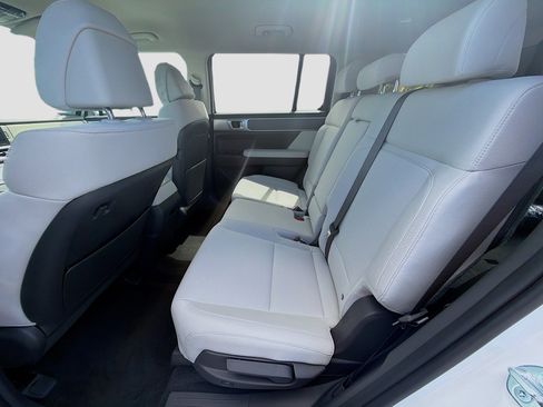 New 2026 Hyundai Santa Fe SE FWD image 17