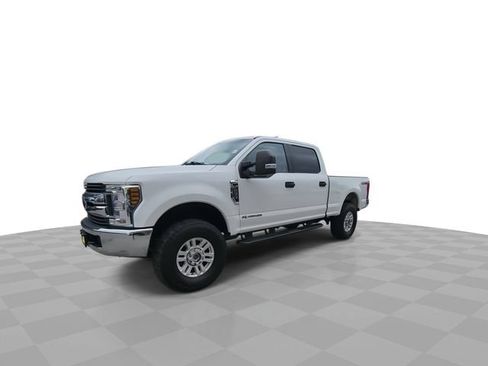Used 2019 Ford F250 XLT AWD/4WD image 4