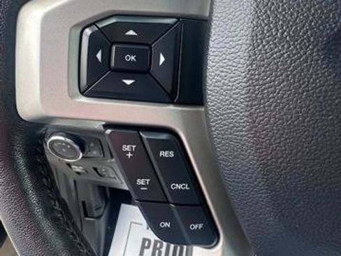 Used 2018 Ford F150 Lariat w/ Trailer Tow Package image 20