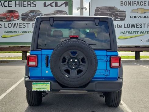 Used 2024 Jeep Wrangler Sport AWD/4WD image 5