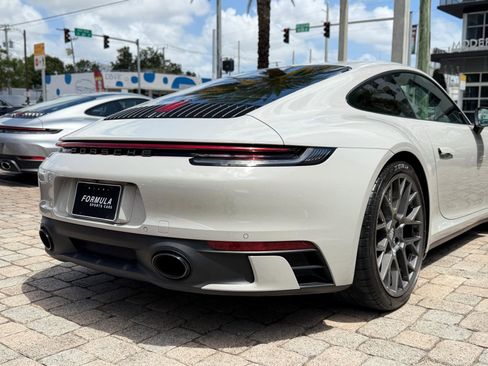 Used 2024 Porsche 911 Carrera T image 10