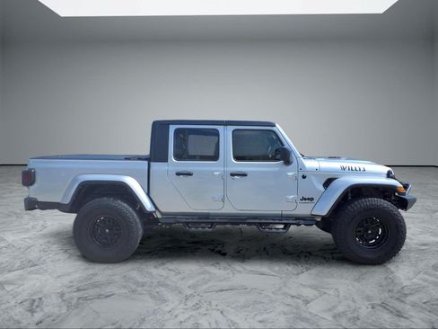 Used 2022 Jeep Gladiator Sport AWD/4WD image 8