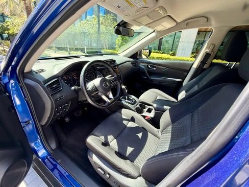 Used 2019 Nissan Rogue SV AWD/4WD image 10