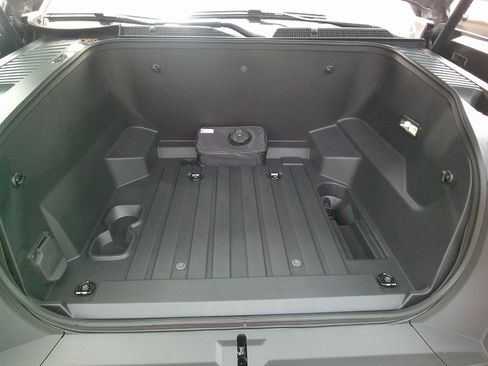 New 2025 GMC Sierra EV Denali image 21